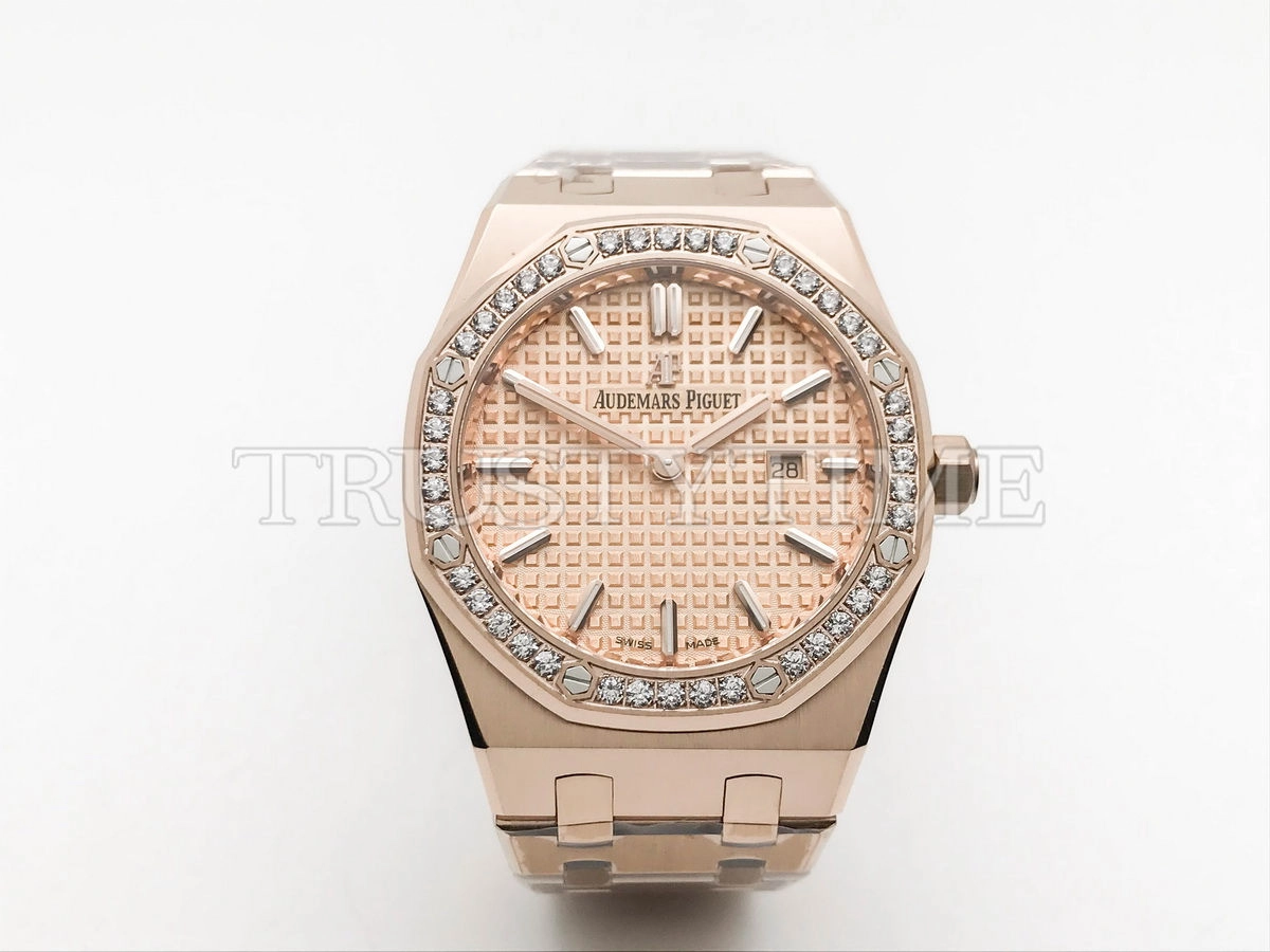 Копия часов Audemars Piguet Royal Oak Ladies 33mm 67651OR.ZZ.1261OR.03