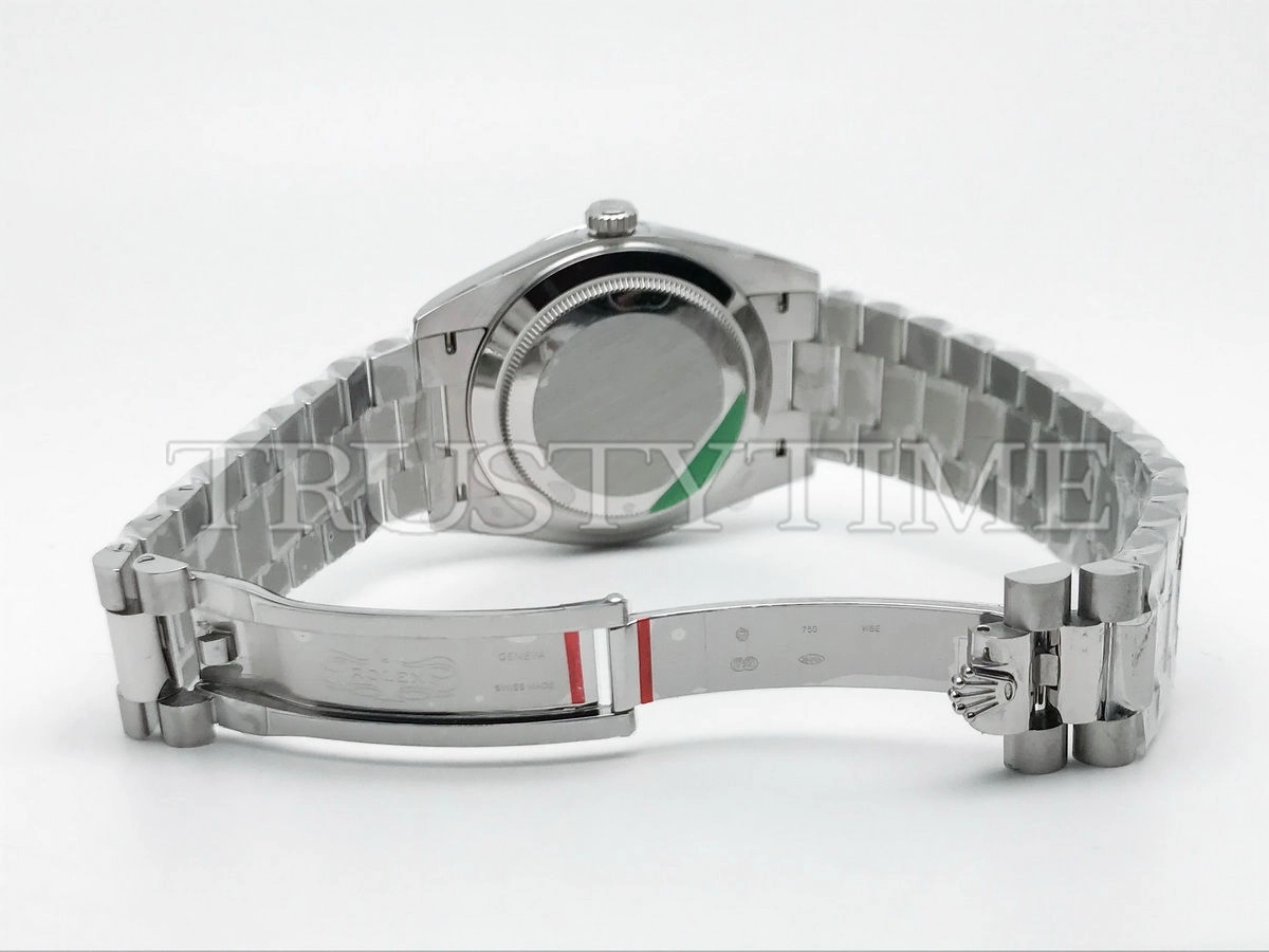 Копия часов Rolex Day-Date 40mm 228349RBR-0003