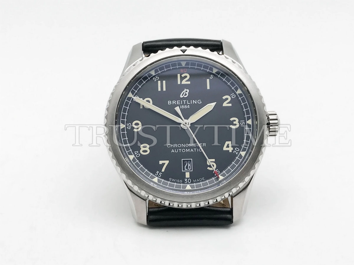 Копия часов Breitling Aviator 8 Automatic 41 A17315101B1X1