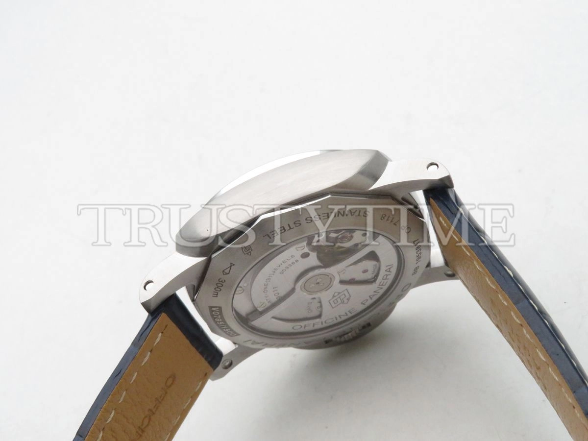 Копия часов Panerai Luminor 1950 3 Days GMT Automatic 44mm PAM01033