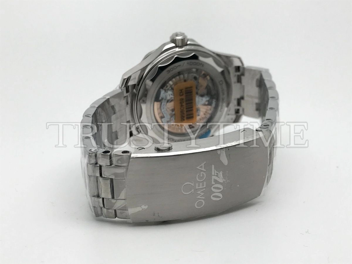 Копия часов Omega Seamaster Diver 300M Master Co-Axial Platinum Aston Martin Neiman Marcus 42mm 210.93.42.20.99.001