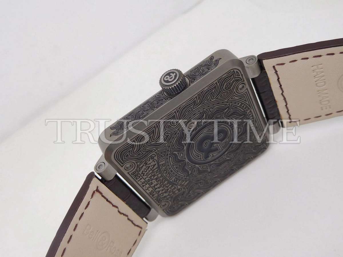 Копия часов Bell & Ross BR 01 Skull Burning BR0192-SKULL-BURN