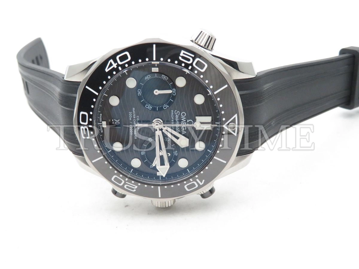 Копия часов Omega Seamaster Diver 300m Co‑Axial Master Chronometer Chronograph 44mm 210.32.44.51.01.001