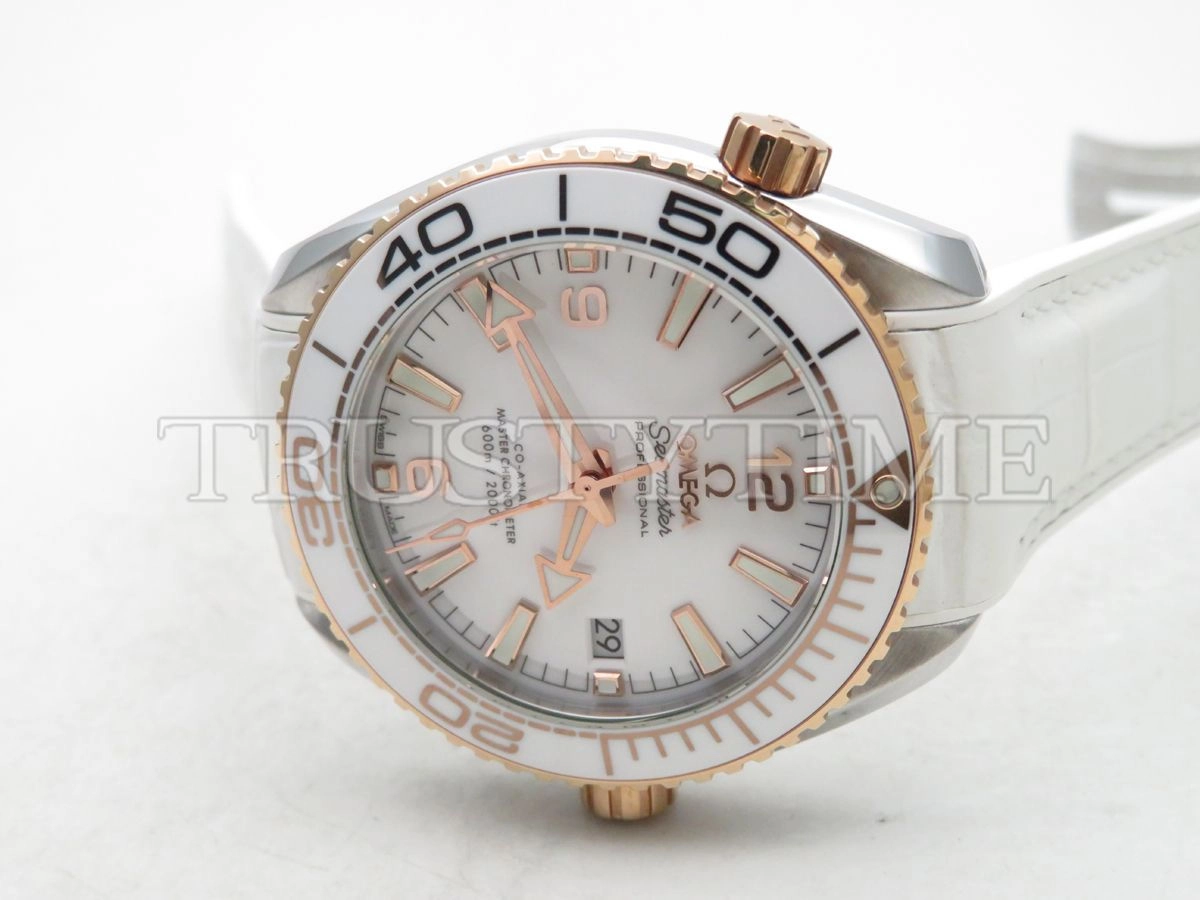 Копия часов Omega Seamaster Planet Ocean 600m Co‑Axial Master Chronometer 39,5 mm 215.23.40.20.04.001