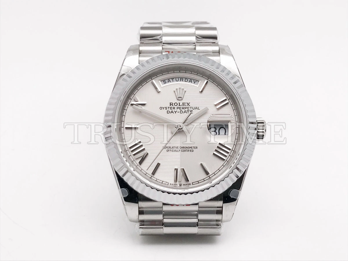 Копия часов Rolex Day-Date 40mm 228239-0006