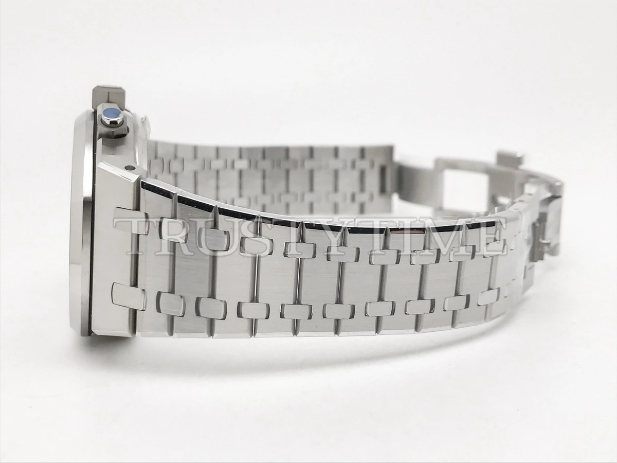 Копия часов Audemars Piguet Royal Oak Selfwinding Chronograph 26240ST.OO.1320ST.06