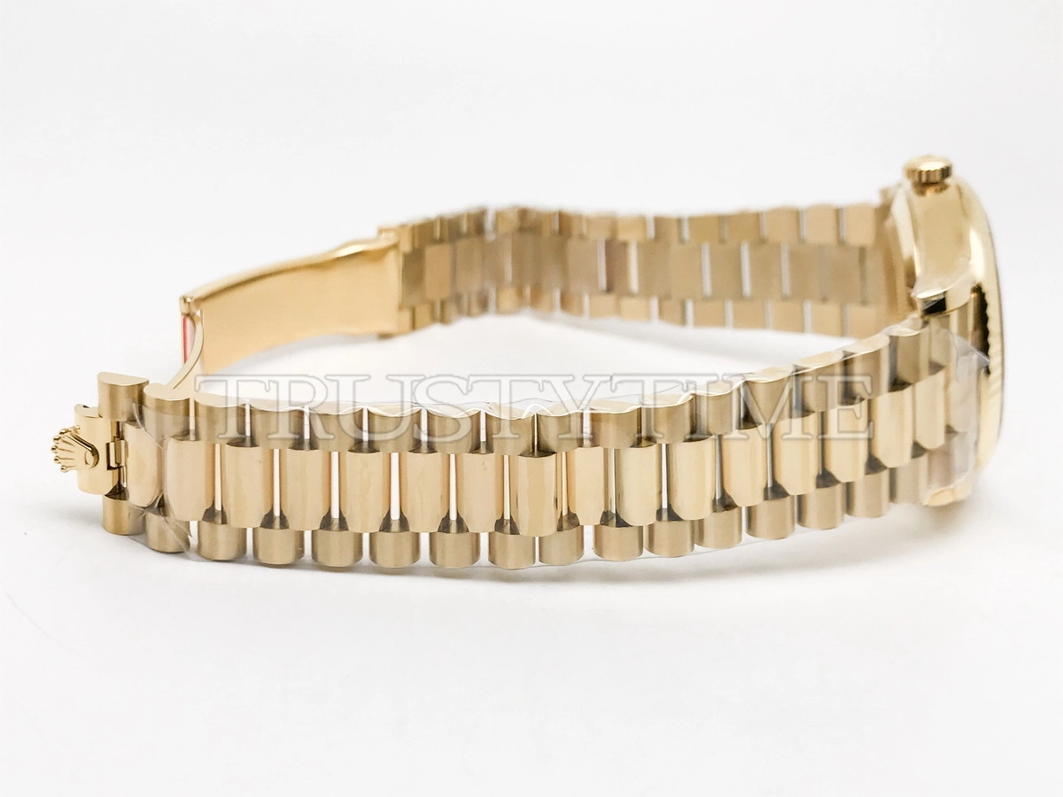 Копия часов Rolex Day-Date 40mm 228238-0069
