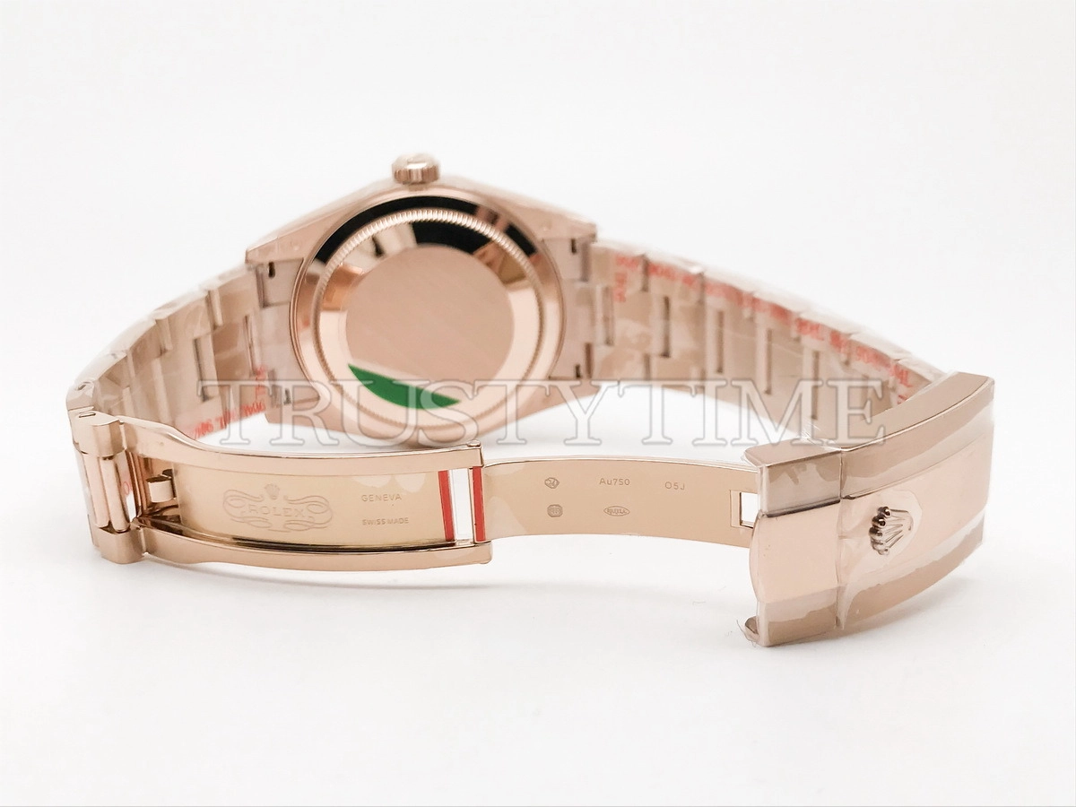 Копия часов Rolex Sky-Dweller 42mm 336935-0004