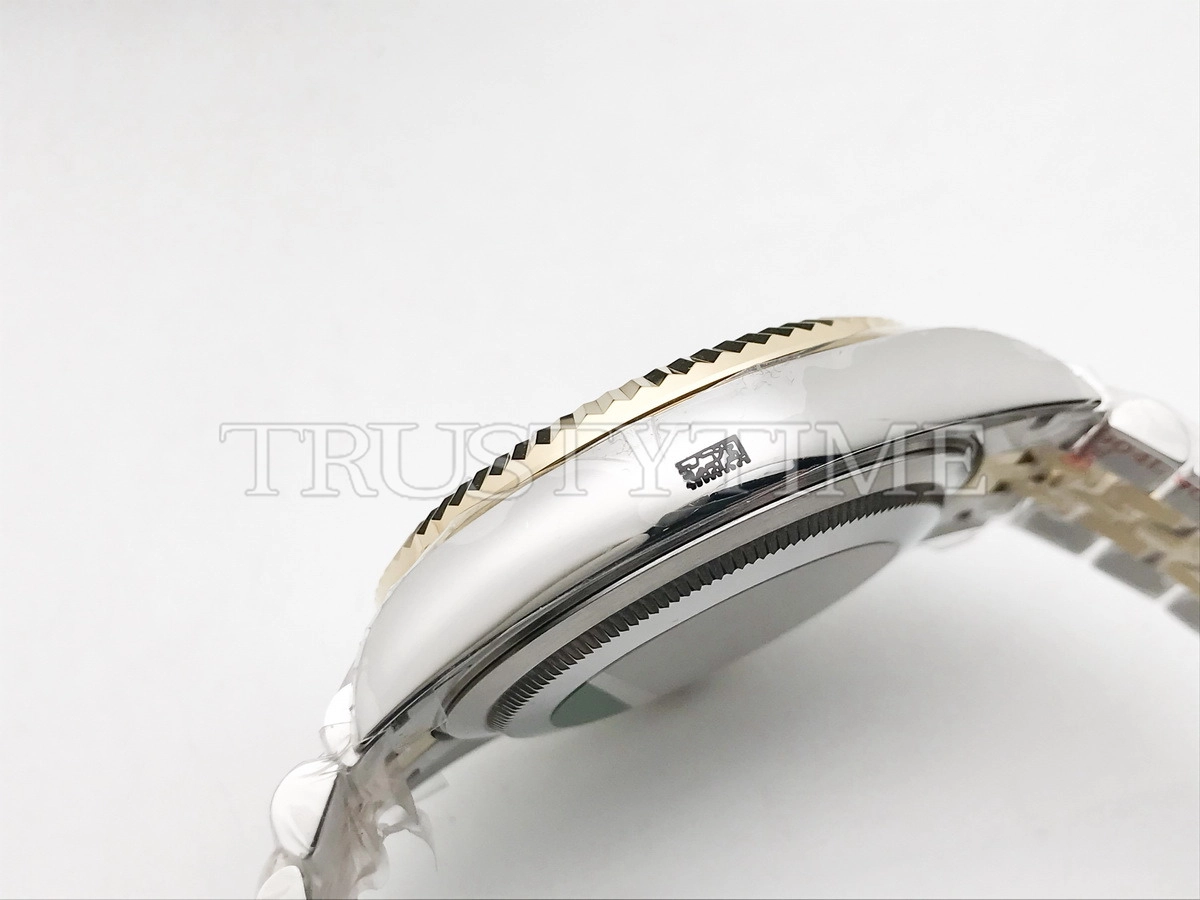 Копия часов Rolex Sky-Dweller 42mm 336933-0004
