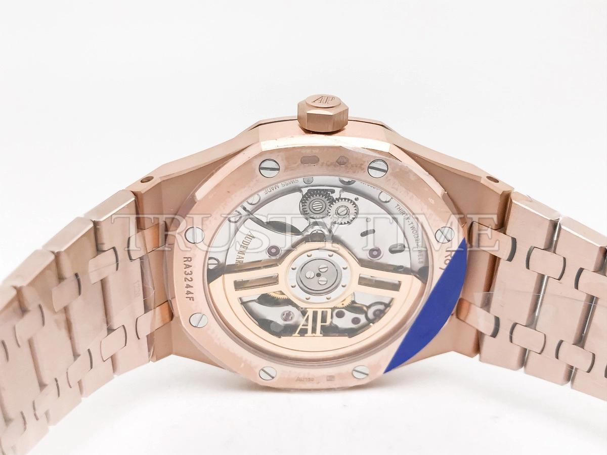 Копия часов Audemars Piguet Royal Oak Selfwinding 15510OR.OO.1320OR.04