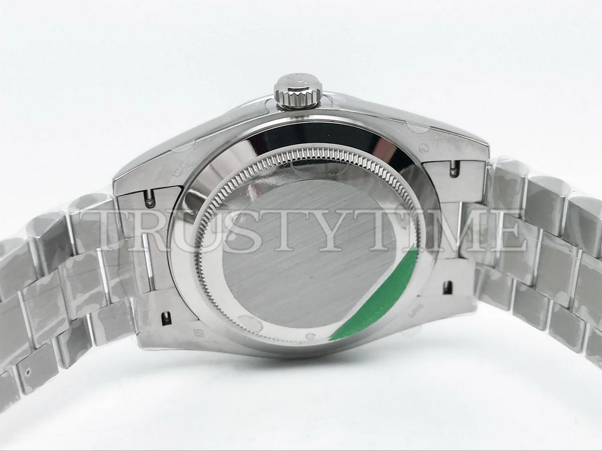 Копия часов Rolex Day-Date 40mm 228349RBR-0003