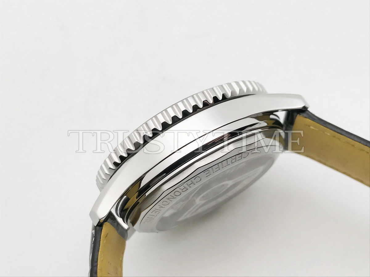 Копия часов Breitling Navitimer B01 Chronograph 46 AB0139241C1P1