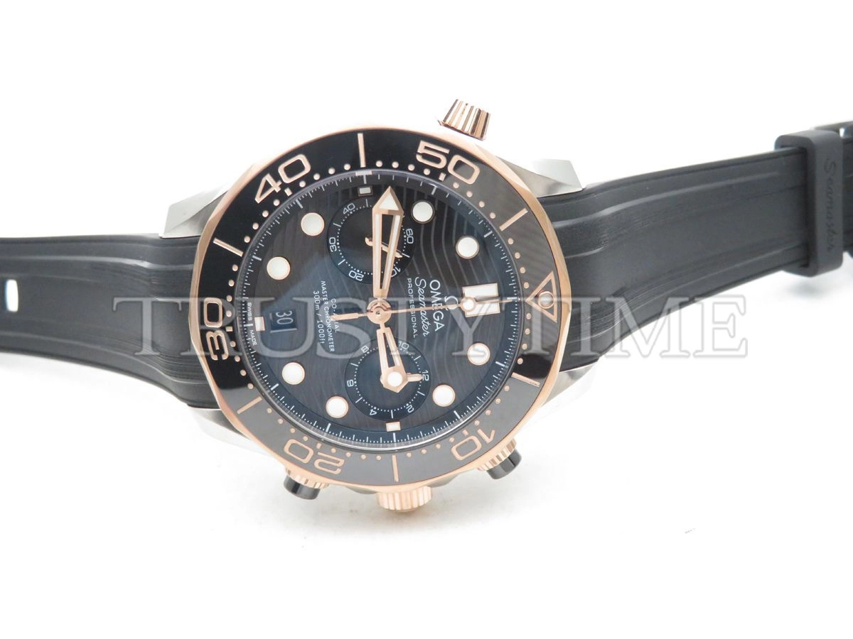 Копия часов Omega Seamaster Diver 300m Co‑Axial Master Chronometer Chronograph 44mm 210.22.44.51.01.001