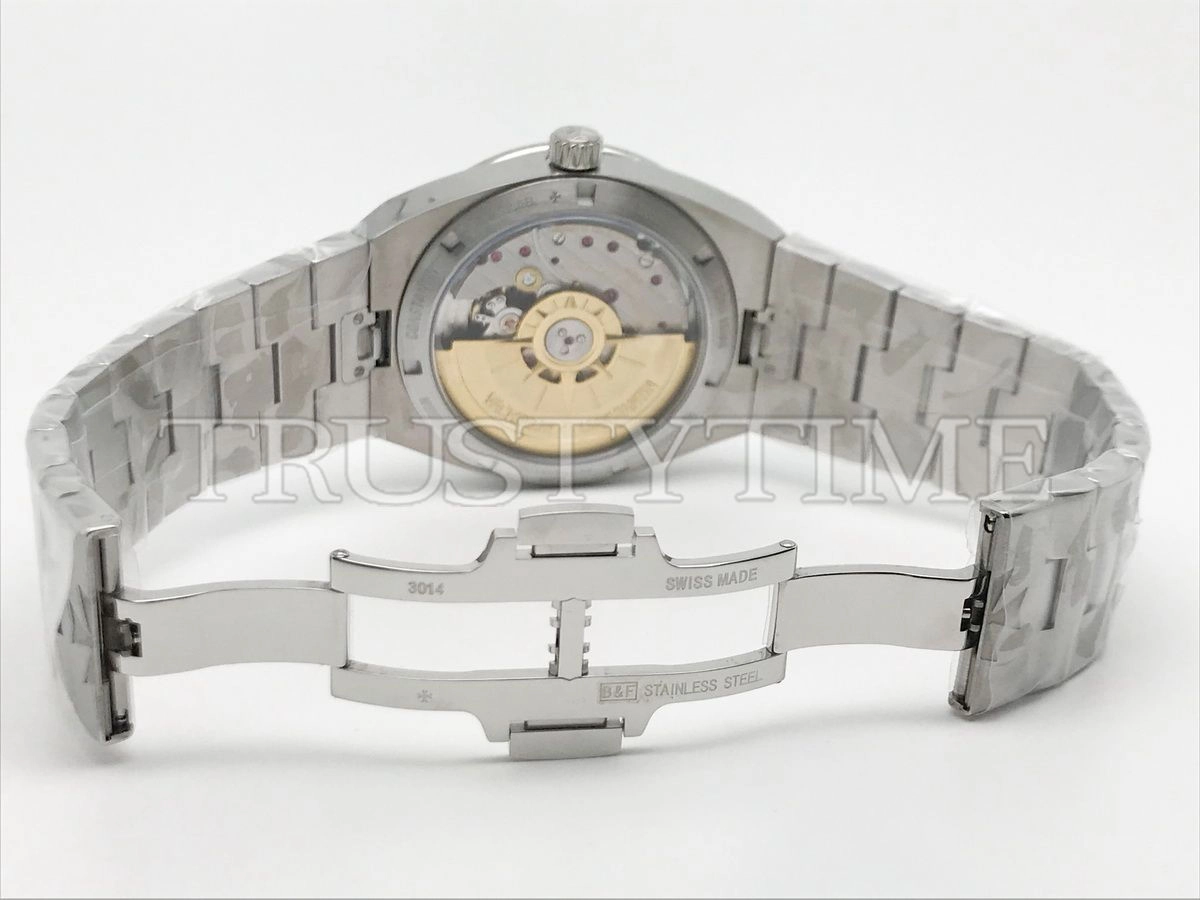 Копия часов Vacheron Constantin Overseas 41mm 4500V/110A-B128