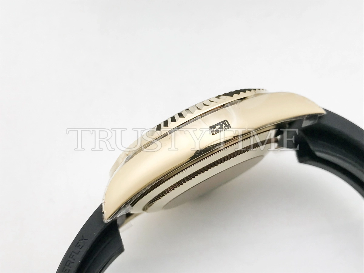 Копия часов Rolex Sky-Dweller 42mm 336238-0004