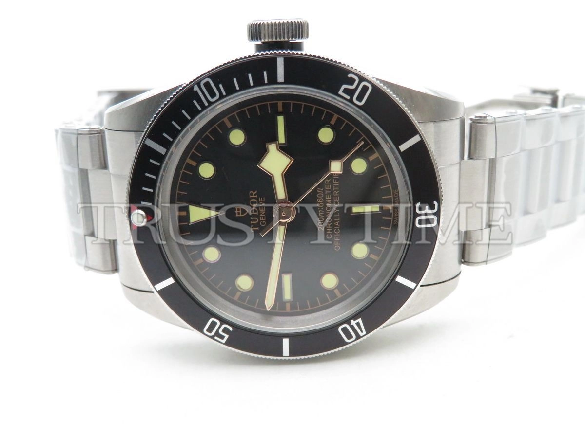 Копия часов Tudor Heritage Black Bay 41mm M79230N-0009