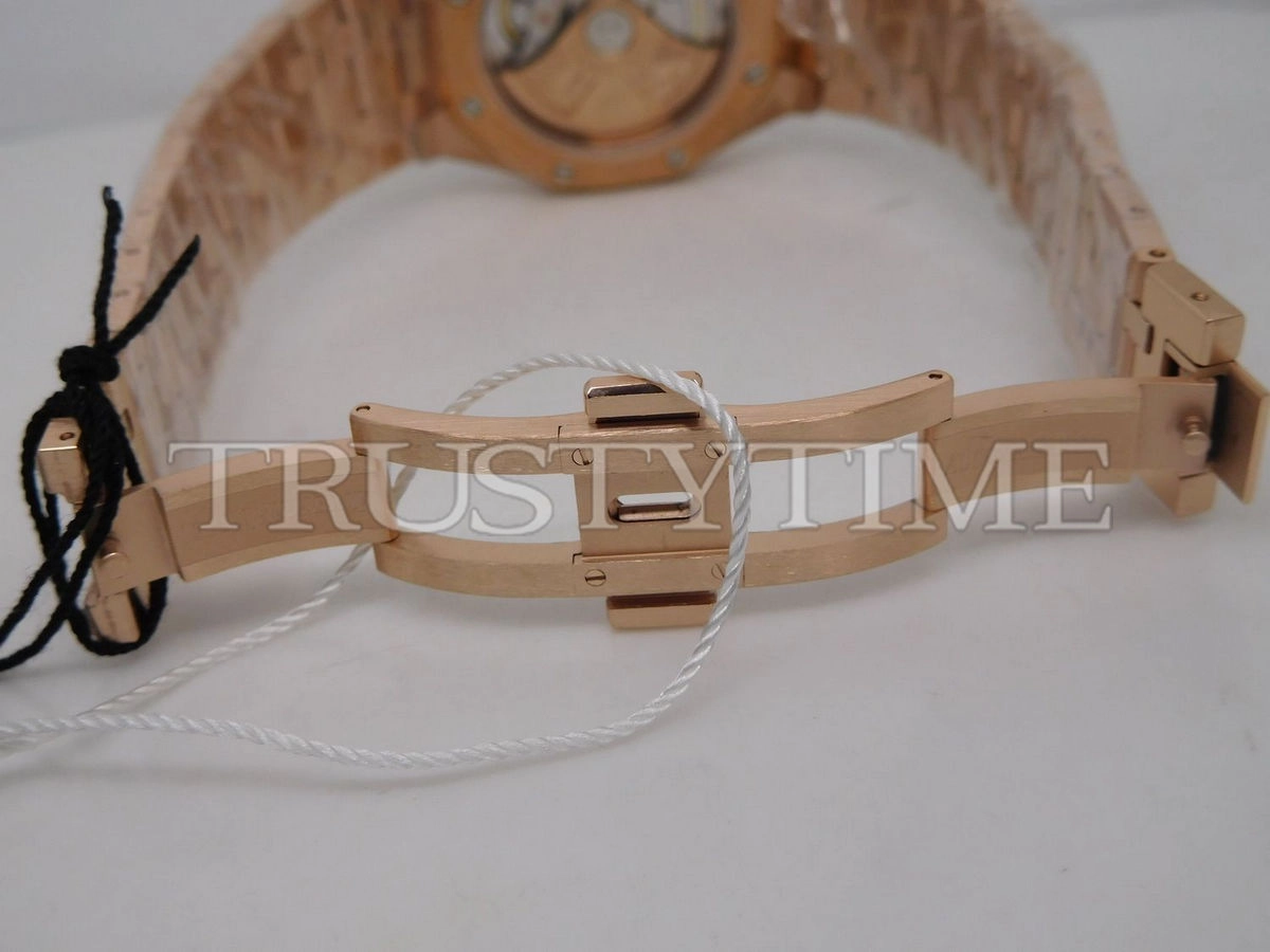 Копия часов Audemars Piguet Royal Oak Frosted 37mm 15454OR.GG.1259OR.01