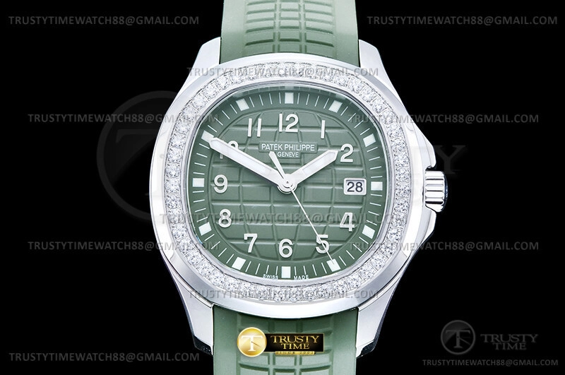 Patek Philippe Aquanaut Luce 38.8mm 5267/200A-011 Patek Philippe Aquanaut Luce 38.8mm 5267/200A-011