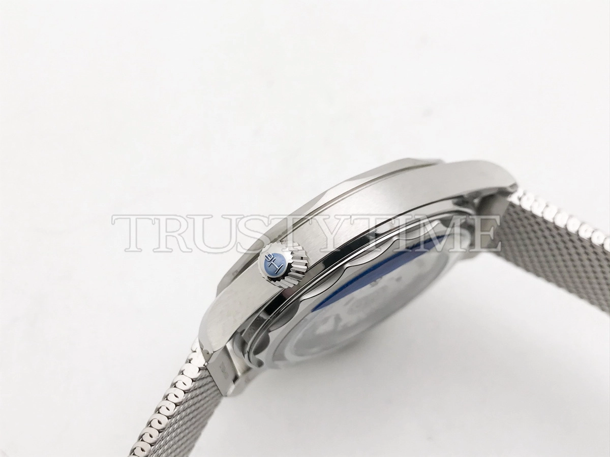 Копия часов Omega Seamaster Diver 300M Master Co-Axial 42mm No-Date 210.30.42.20.01.018 Арт.OM-1037