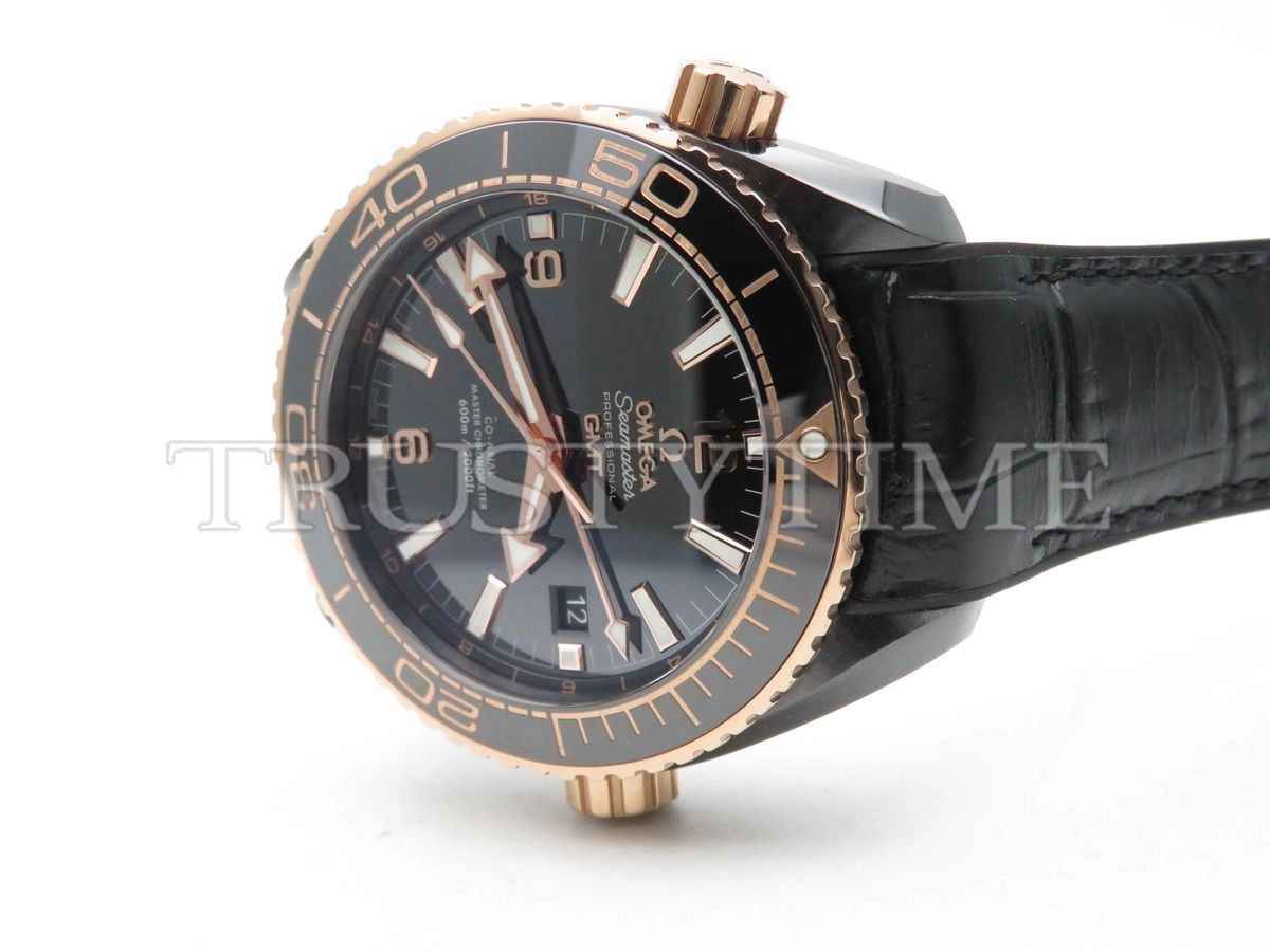 Копия часов Omega Seamaster Planet Ocean 600m Co‑Axial Master Chronometer GMT Deep Black 45,5mm 215.63.46.22.01.001