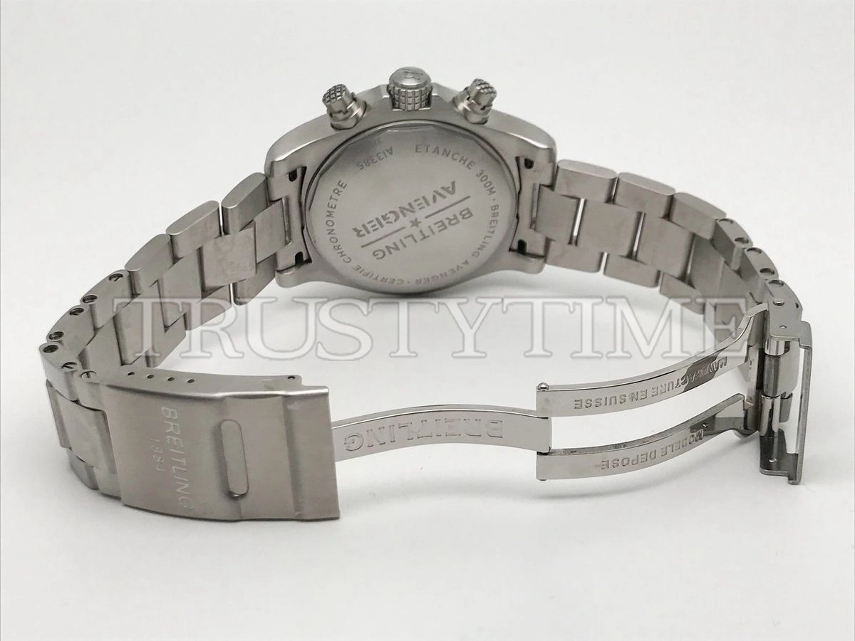 Копия часов Breitling Avenger Chronograph 43 A13385101C1A1
