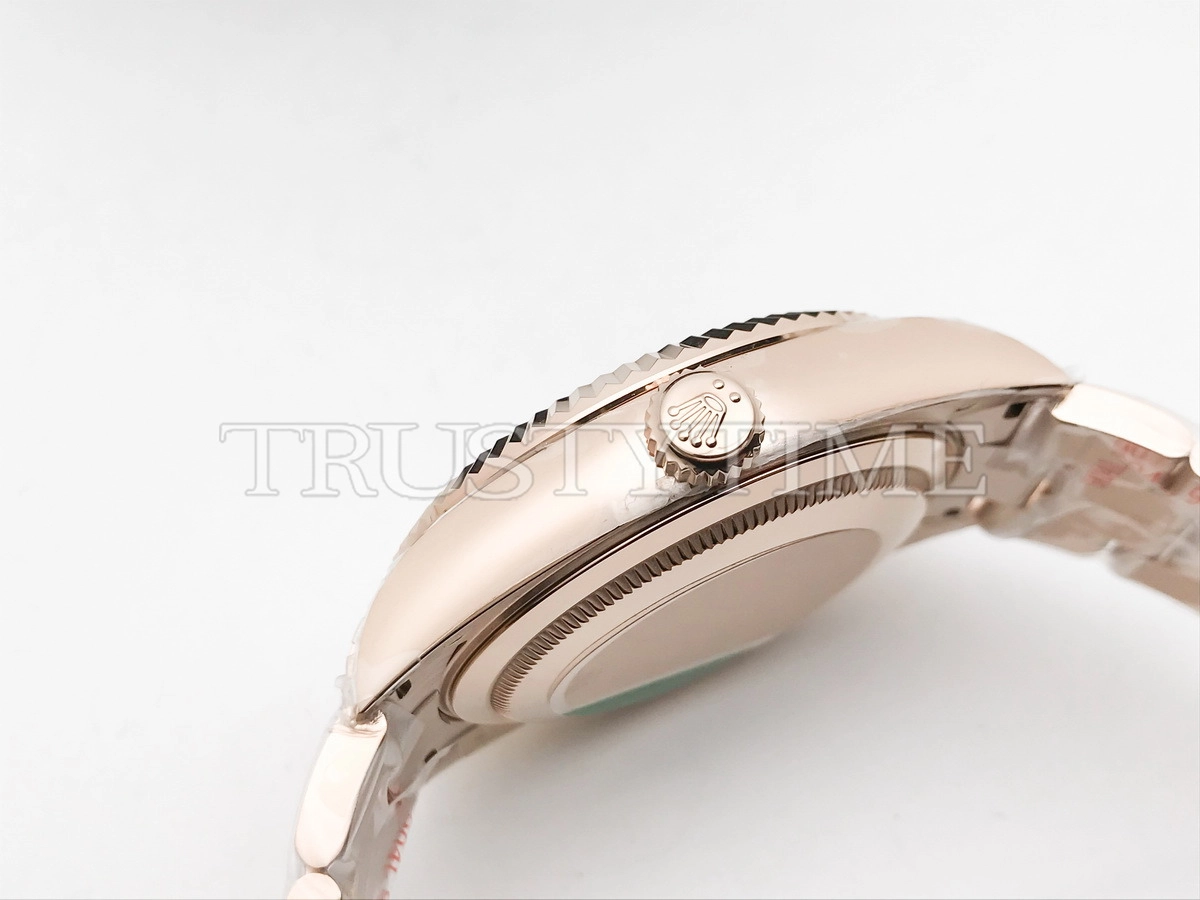 Копия часов Rolex Sky-Dweller 42mm 336935-0004