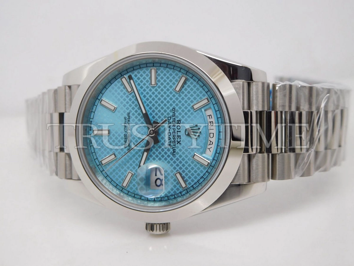 Копия часов Rolex Day-Date 40mm 228206-0004