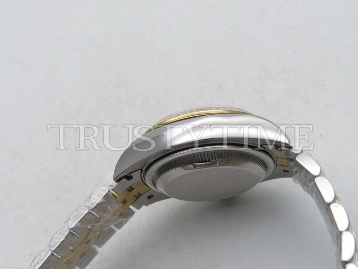 Копия часов Rolex DateJust 28mm 279173-0013