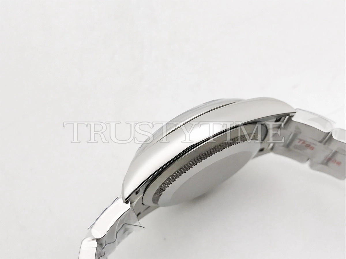Копия часов Rolex Oyster Perpetual 36mm 126000-0011