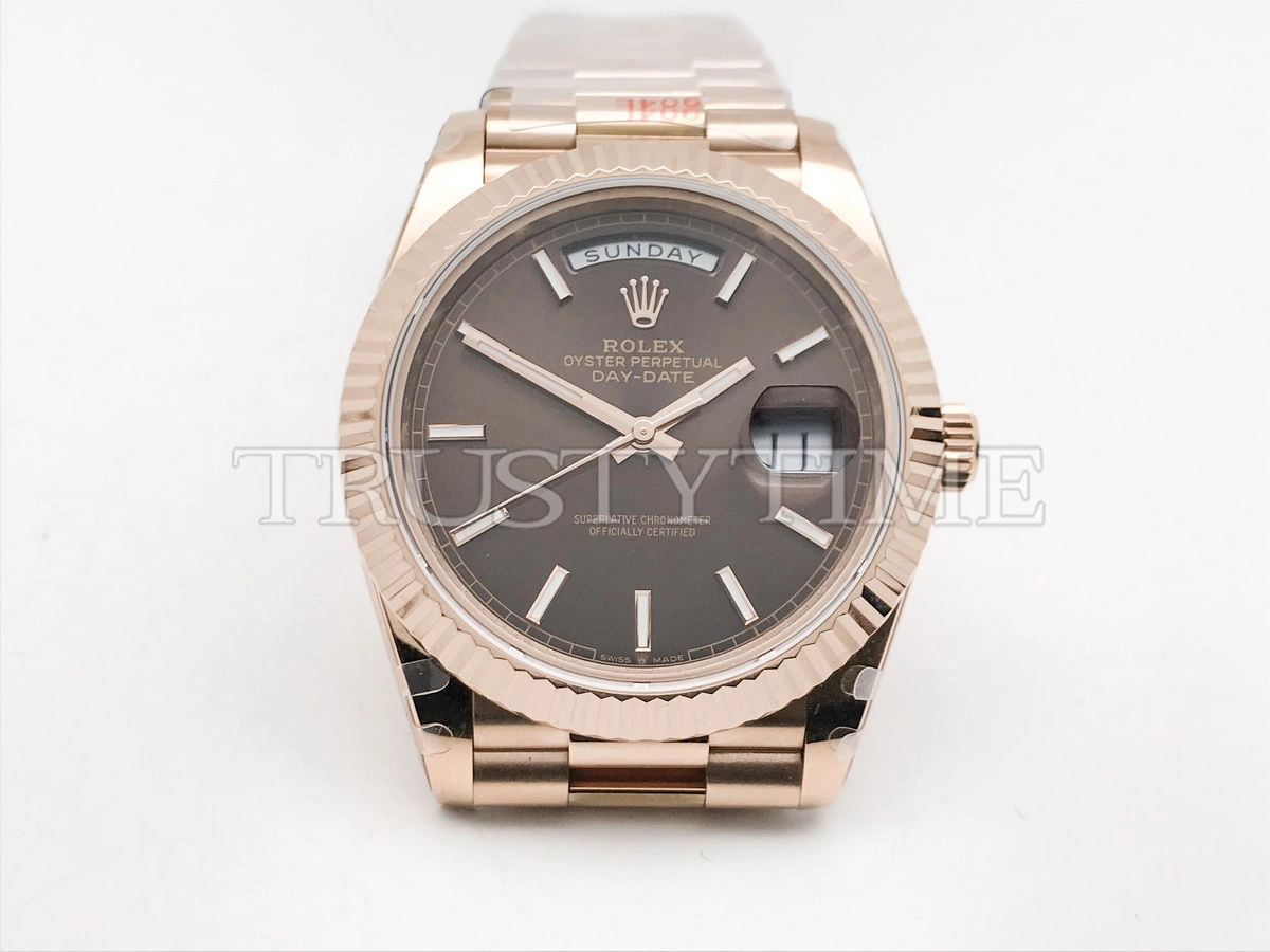 Копия часов Rolex Day-Date 40mm 228235-0053