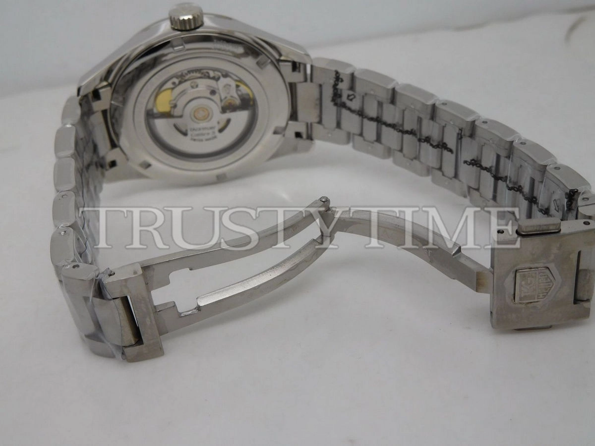 Копия часов Tag Heuer Carrera Calibre 5 Day Date 41mm WAR201D.BA0723