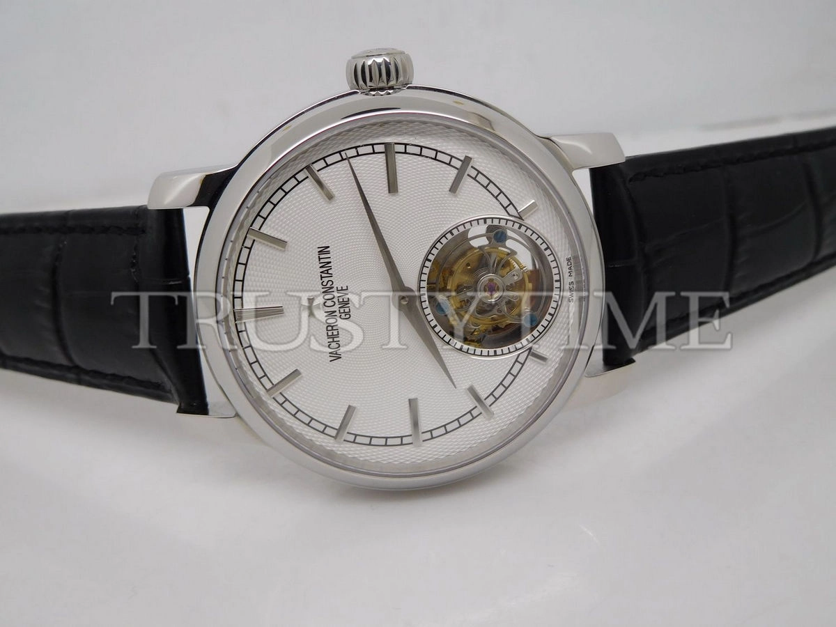 Копия часов Vacheron Constantin Traditionnelle Tourbillon 44mm 6500T/000P-9949