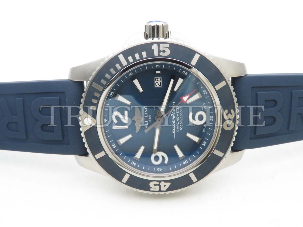Копия часов Breitling Superocean Automatic 44 A17367D81C1S1