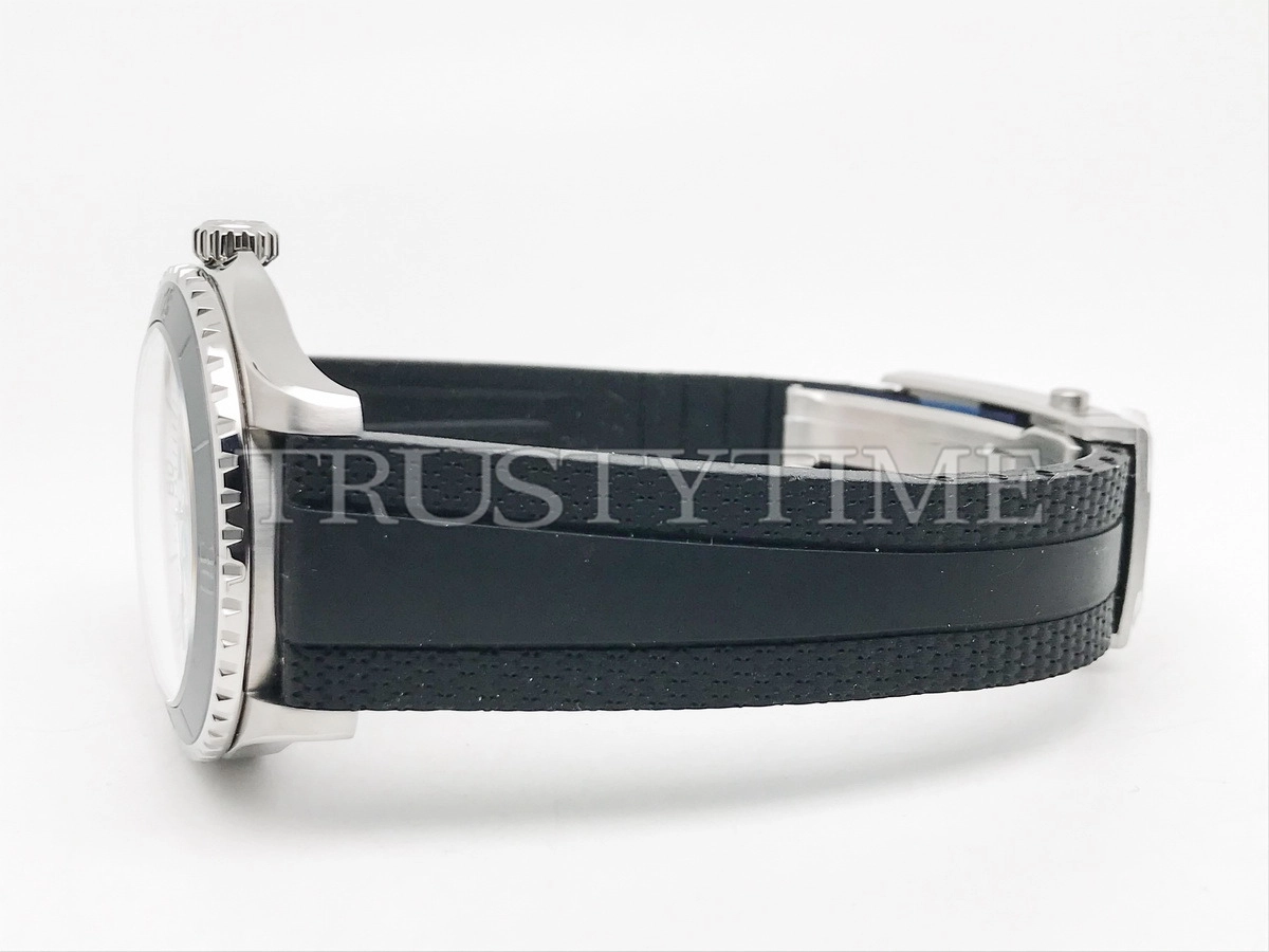 Копия часов Breitling Superocean Automatic 44mm A17376211L2S1