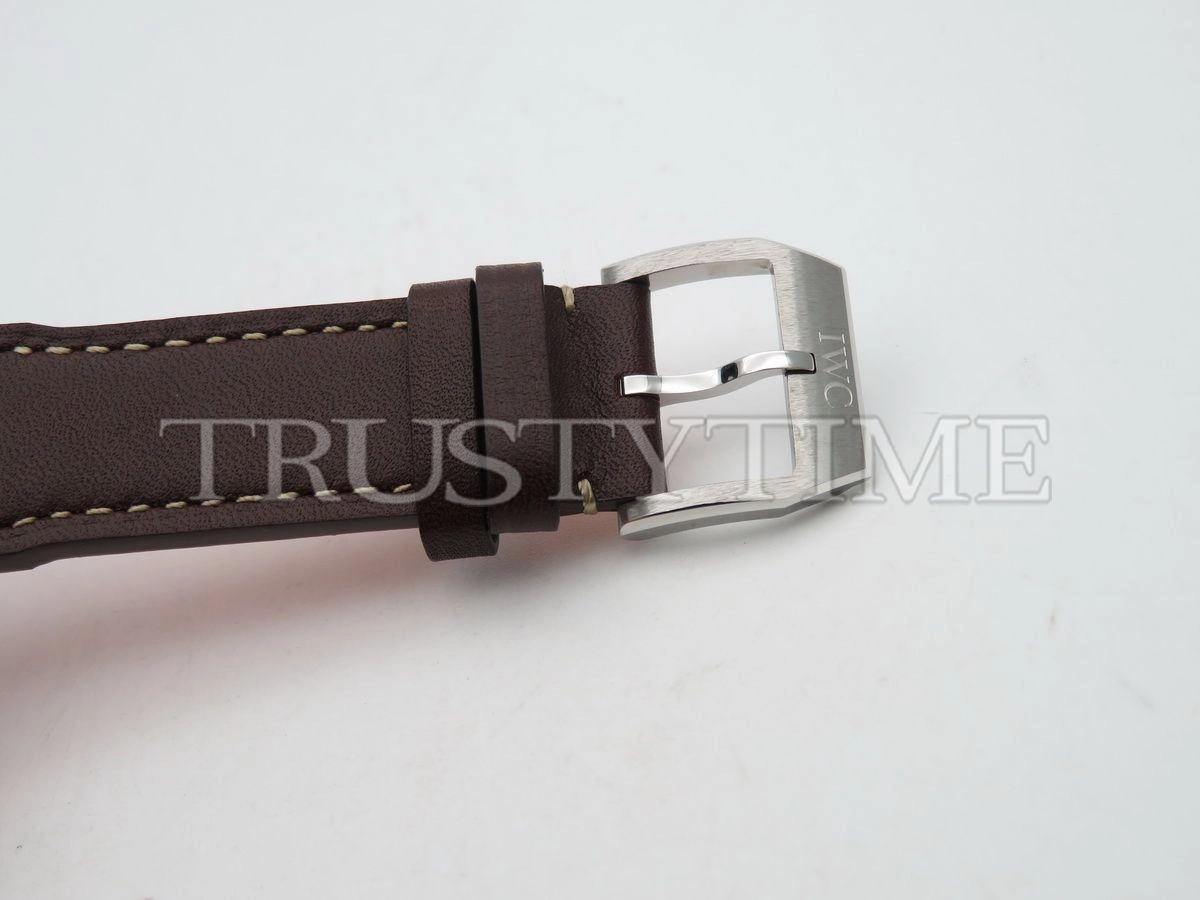 Копия часов IWC Pilot's Watch Mark XVIII Edition le Petit Prince 40mm IW327004