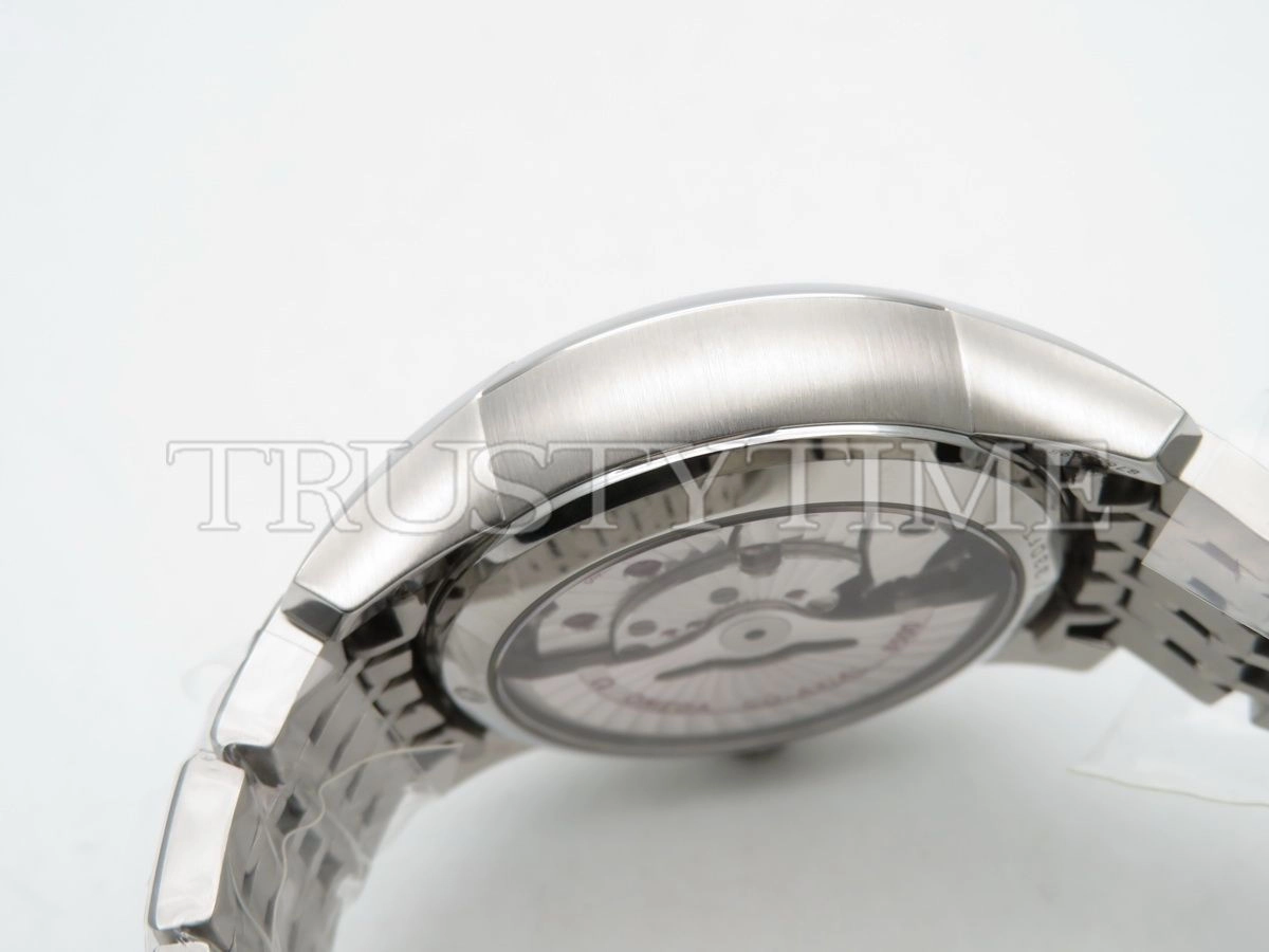 Копия часов Omega De Ville Hour Vision Co-axial Master Chronometer 41mm 431.10.41.21.03.001
