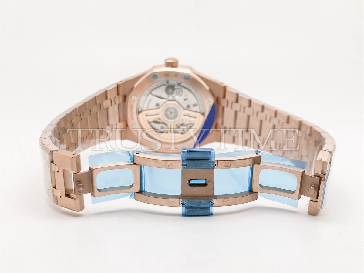 Копия часов Audemars Piguet Royal Oak Selfwinding 15510OR.OO.1320OR.04