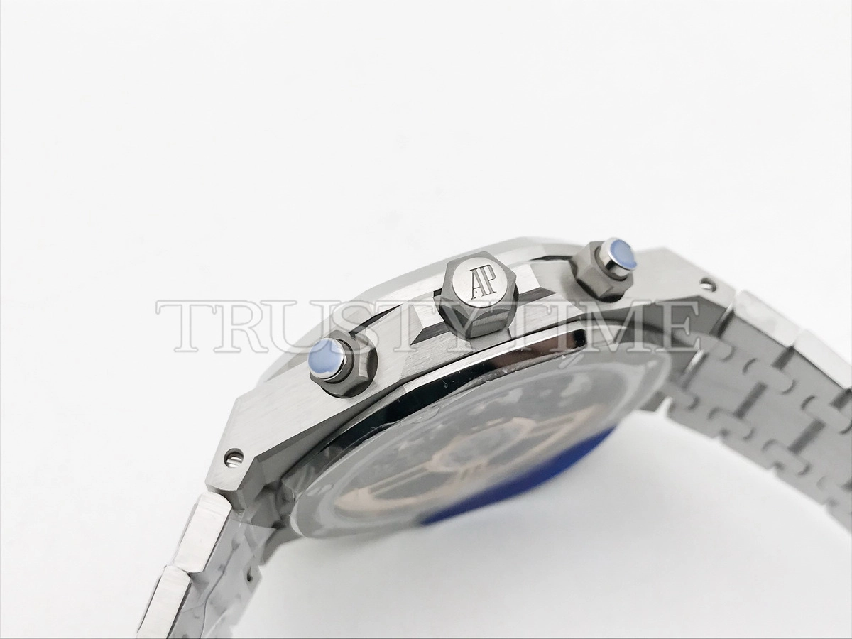 Копия часов Audemars Piguet Royal Oak Selfwinding Chronograph 26240ST.OO.1320ST.06
