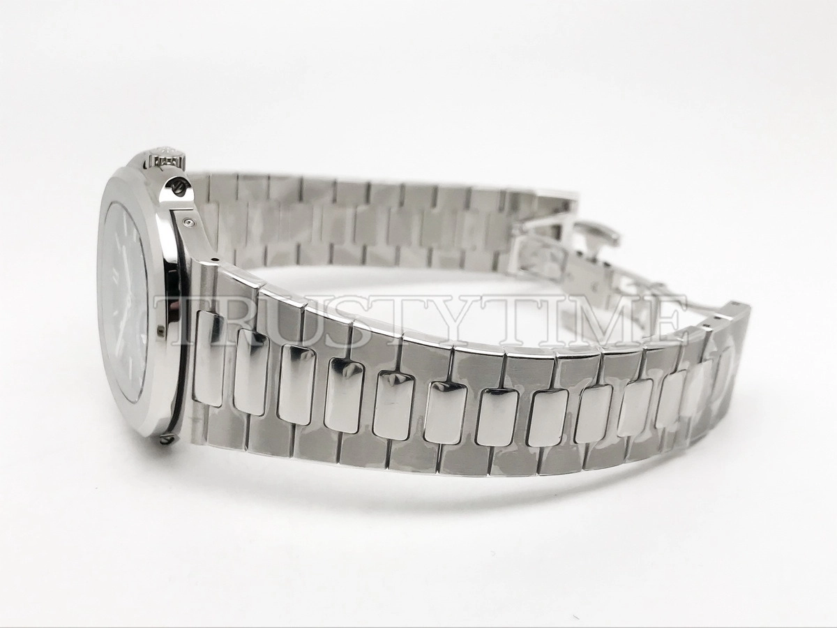 Копия часов Patek Philippe Nautilus Power Reserve Moonphase 40mm 5712/1A-001 Tiffany&Co.