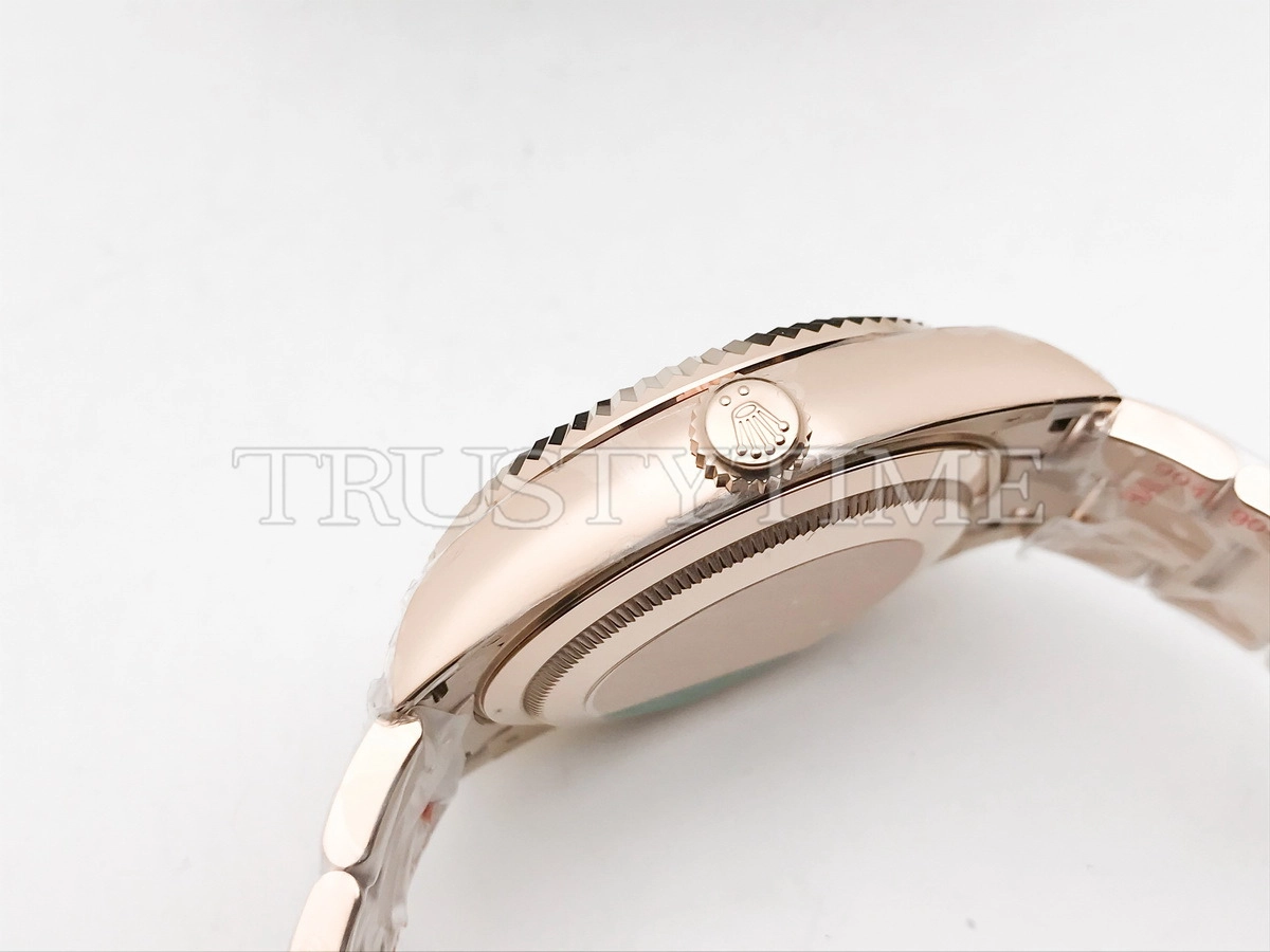 Копия часов Rolex Sky-Dweller 42mm 336935-0003