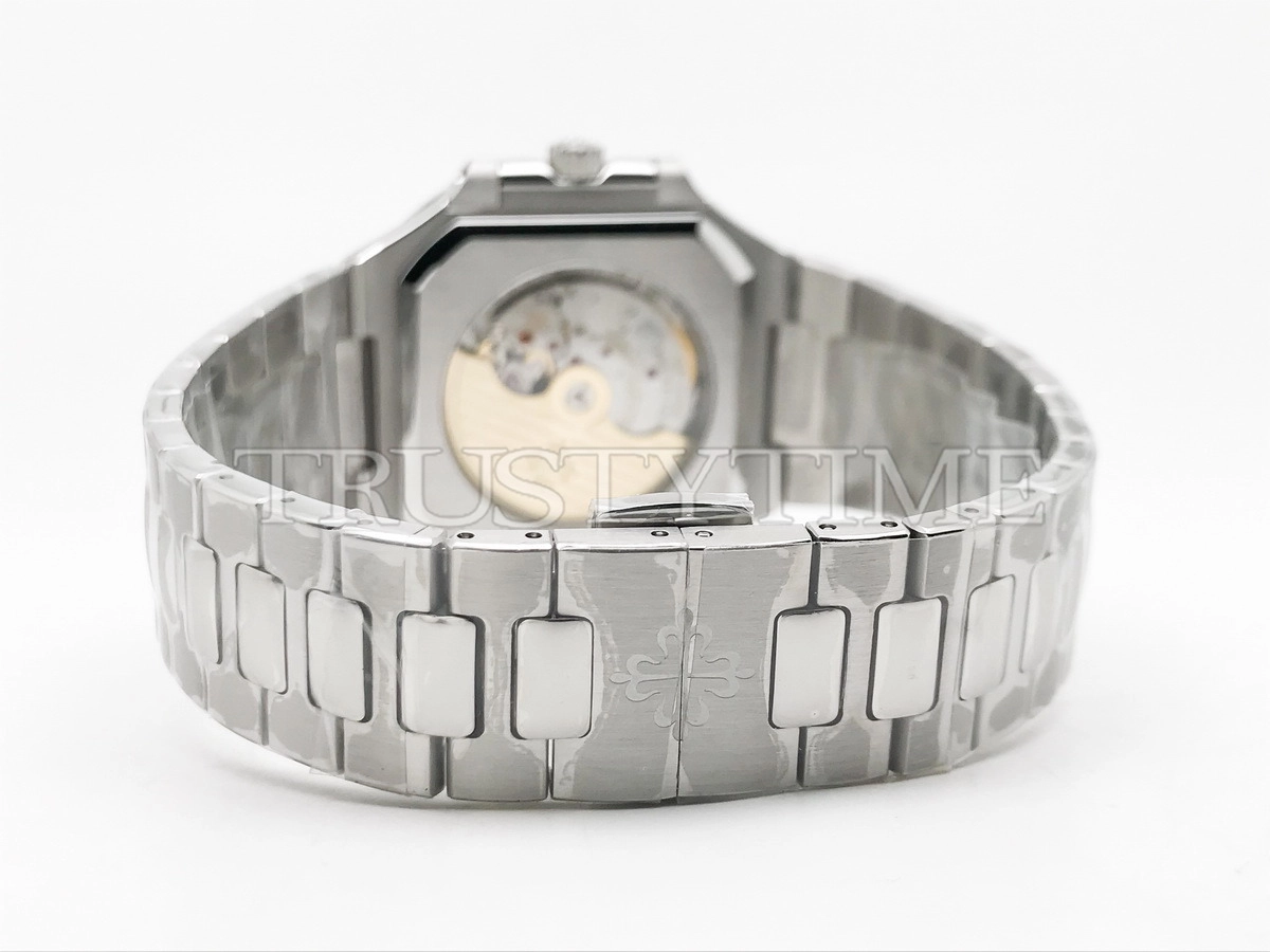 Копия часов Patek Philippe Cubitus 5821/1A-001