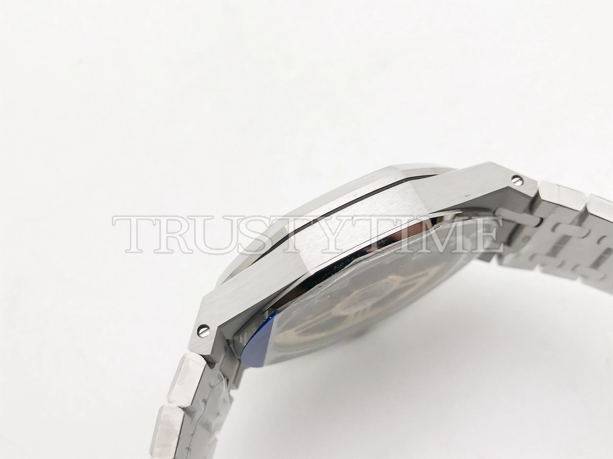Копия часов Audemars Piguet Royal Oak Selfwinding 15510ST.OO.1320ST.06