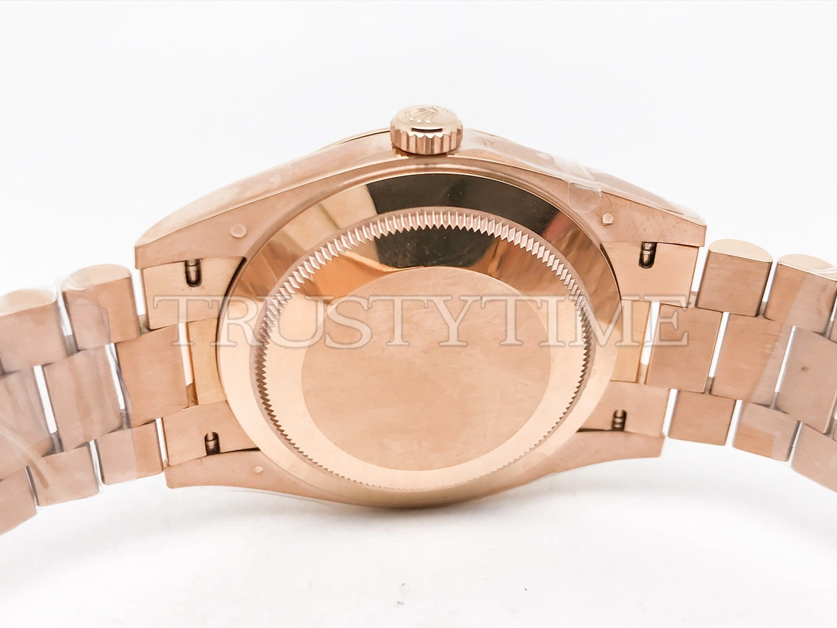 Копия часов Rolex Day-Date 40mm 228235-0006