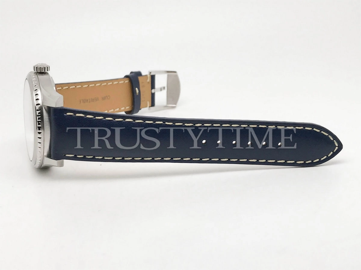 Копия часов Breitling Aviator 8 Automatic 41 A17315101C1X2