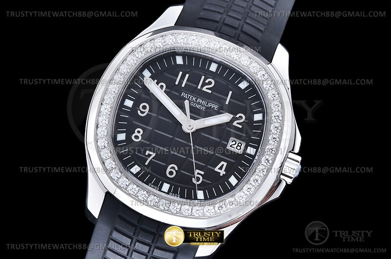 Patek Philippe Aquanaut Luce 38.8mm 5267/200A-001 Patek Philippe Aquanaut Luce 38.8mm 5267/200A-001