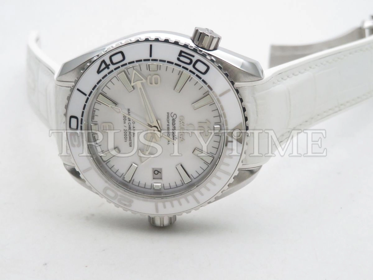 Копия часов Omega Seamaster Planet Ocean 600m Co‑Axial Master Chronometer 39,5 mm 215.33.40.20.04.001