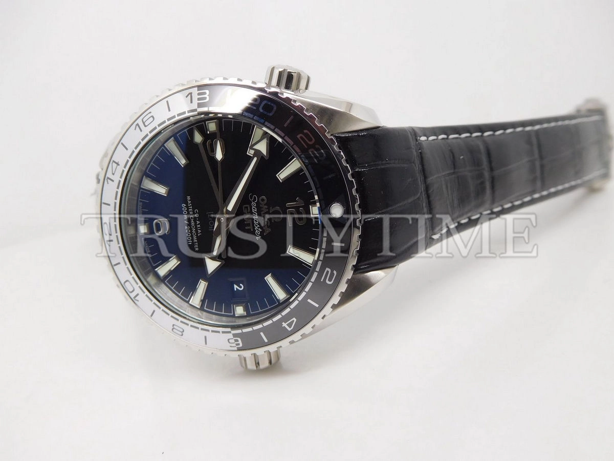 Копия часов Omega Seamaster Planet Ocean 600m Co‑Axial Master Chronometer GMT 43.5mm 215.33.44.22.01.001