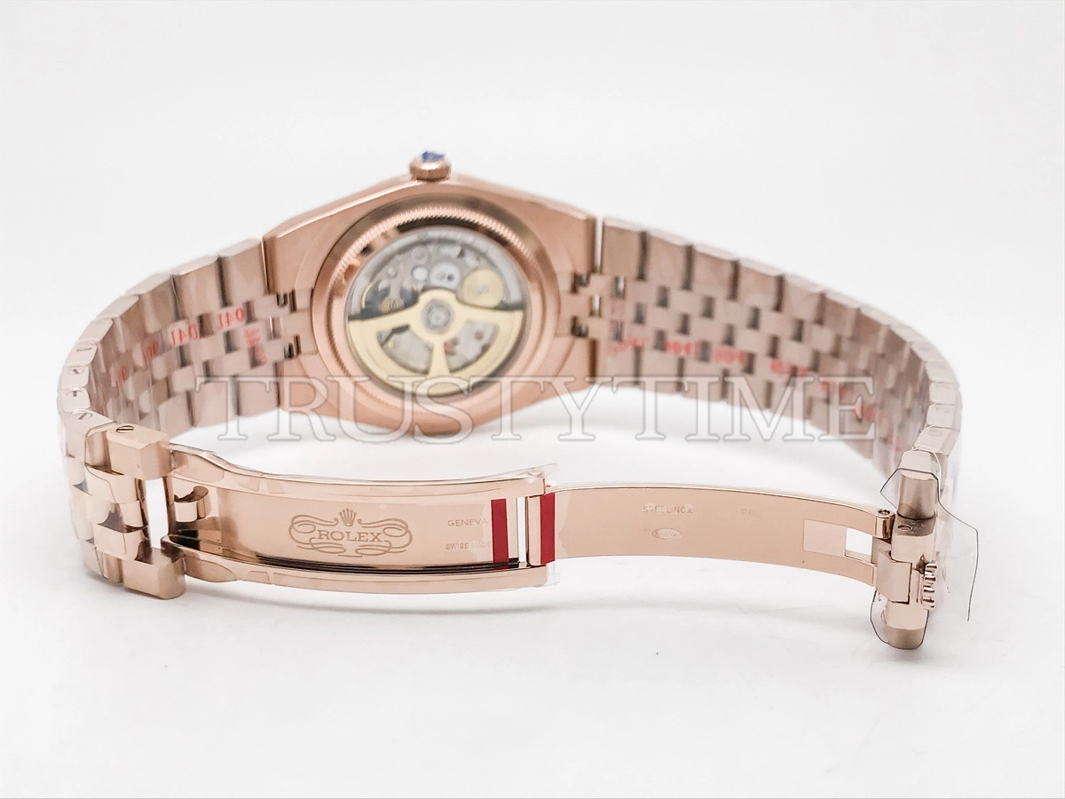 Копия часов Rolex Land-Dweller 40mm 127335-0001