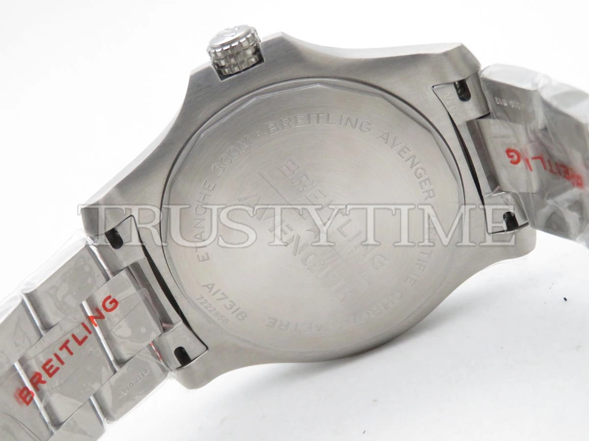 Копия часов Breitling Avenger Automatic 43 A17318101B1A1