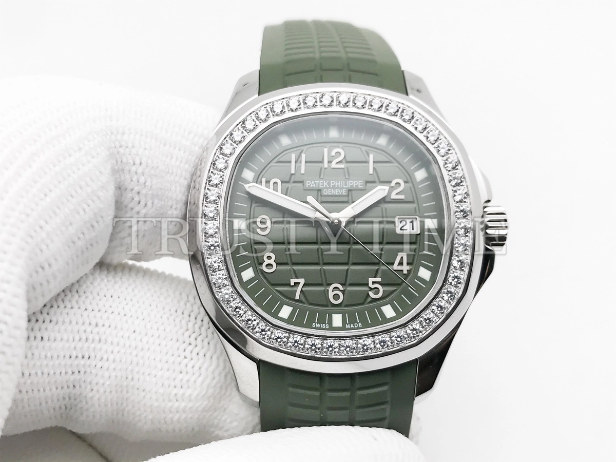 Копия часов Patek Philippe Aquanaut Luce 38.8mm 5267/200A-011